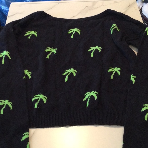 Hollister black crewneck print sweater, XS - Picture 3 of 4